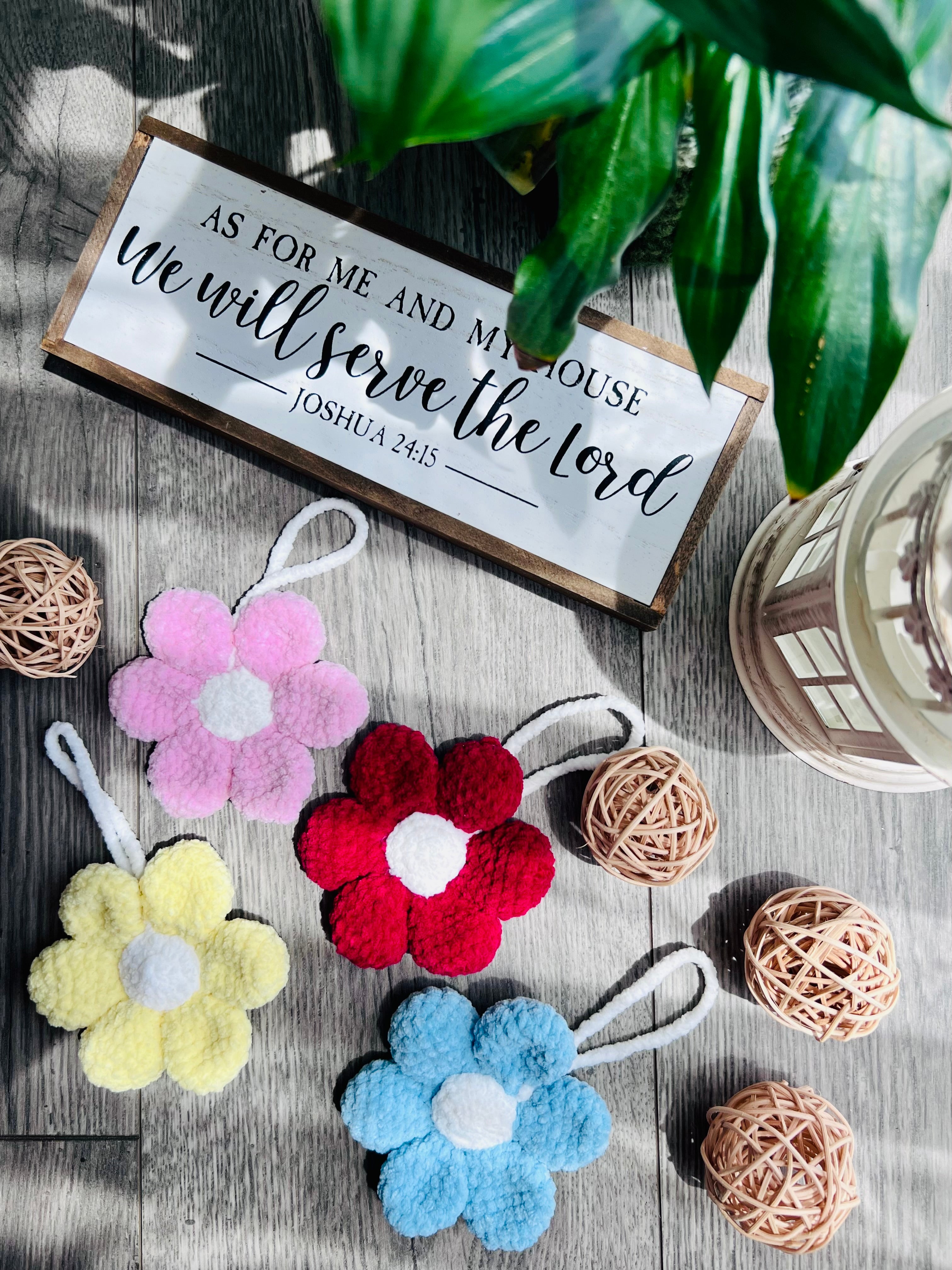 Crochet Flower Keycharm