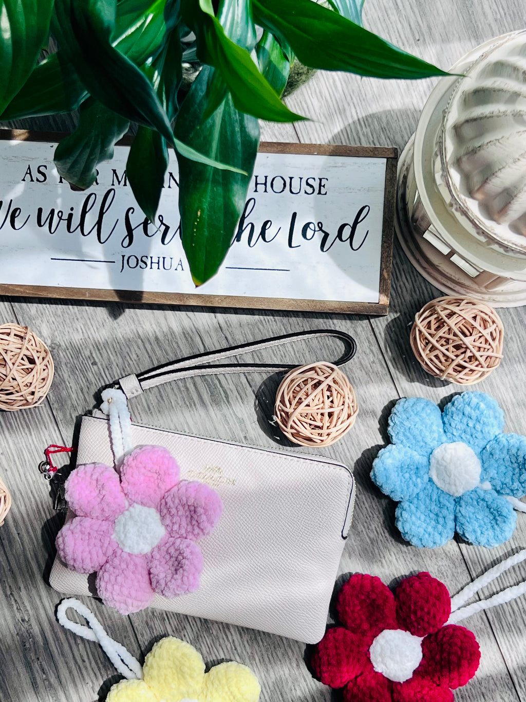 Crochet Flower Keycharm